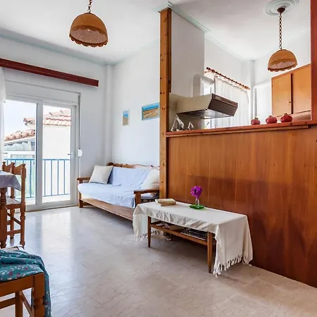 Helios * Skiathos Town